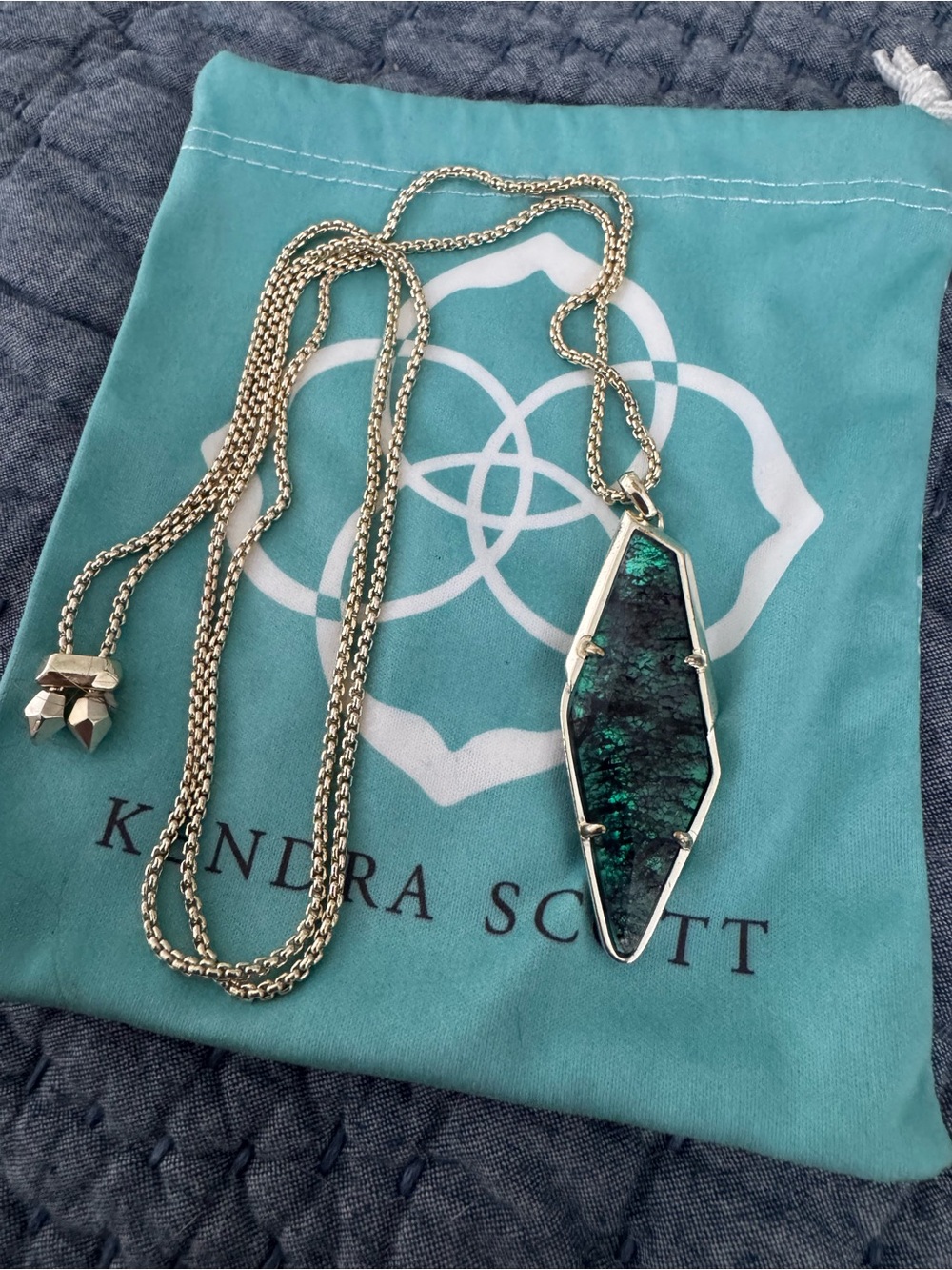 Kendra Scott Beatrice Aqua Apatite Drop Pendant Necklace - like-new